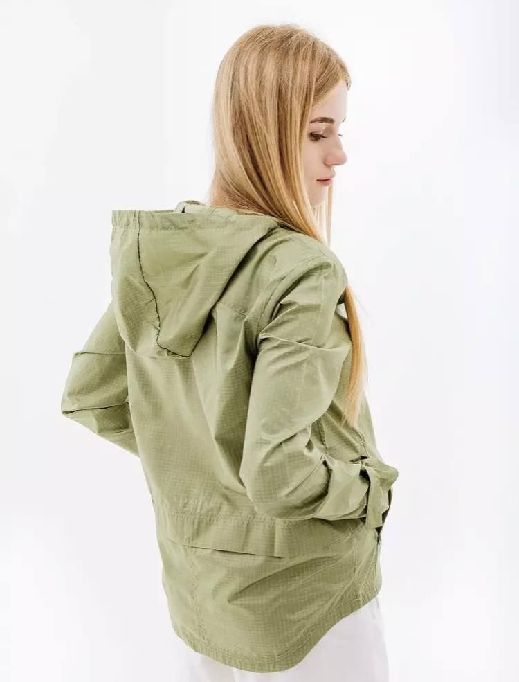 Вітровка Nike Essential Jacket CU3217-386 фото
