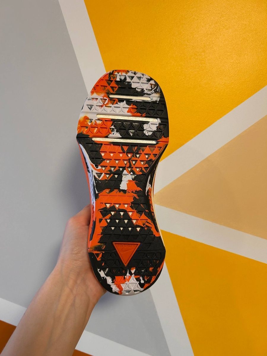 Кросівки Nike metcon 10 HQ2620-002 фото