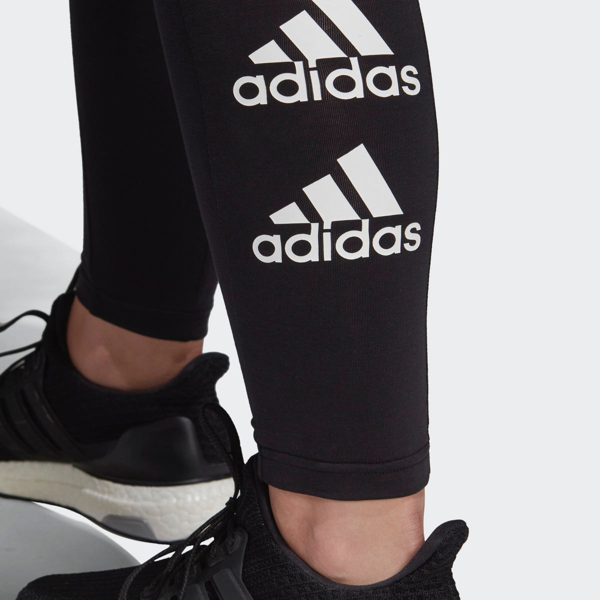 Жіночі лосіни adidas Originals Training Leggings FI4632 фото