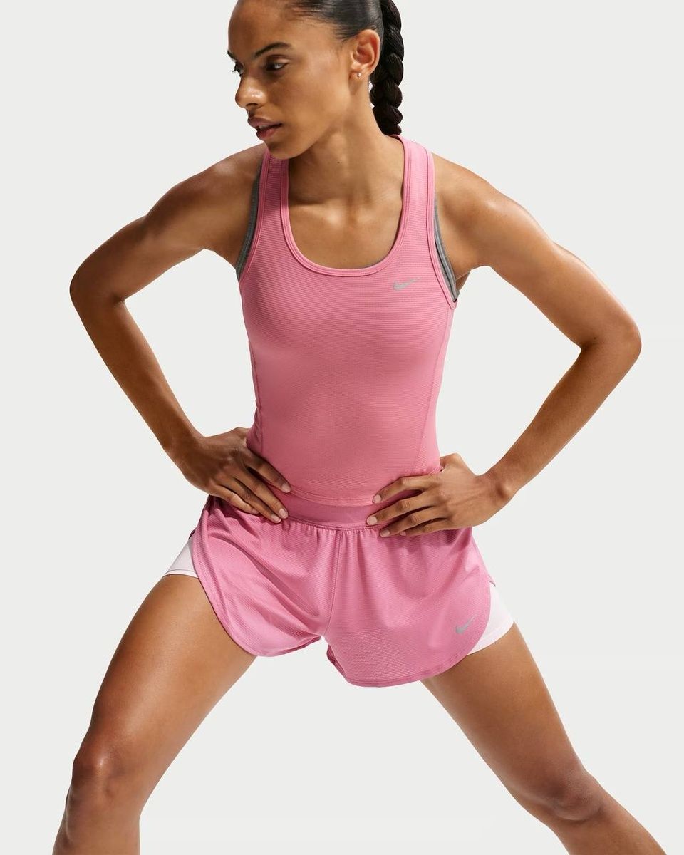Шорти Nike Swift Dri-FIT Mid-Rise 2-in-1 Running IF7518-641 фото