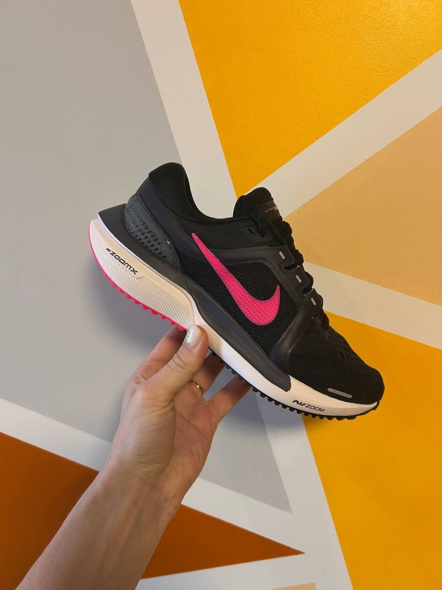 Кросівки Nike Air Zoom Vomero 16 DA7698-002 фото