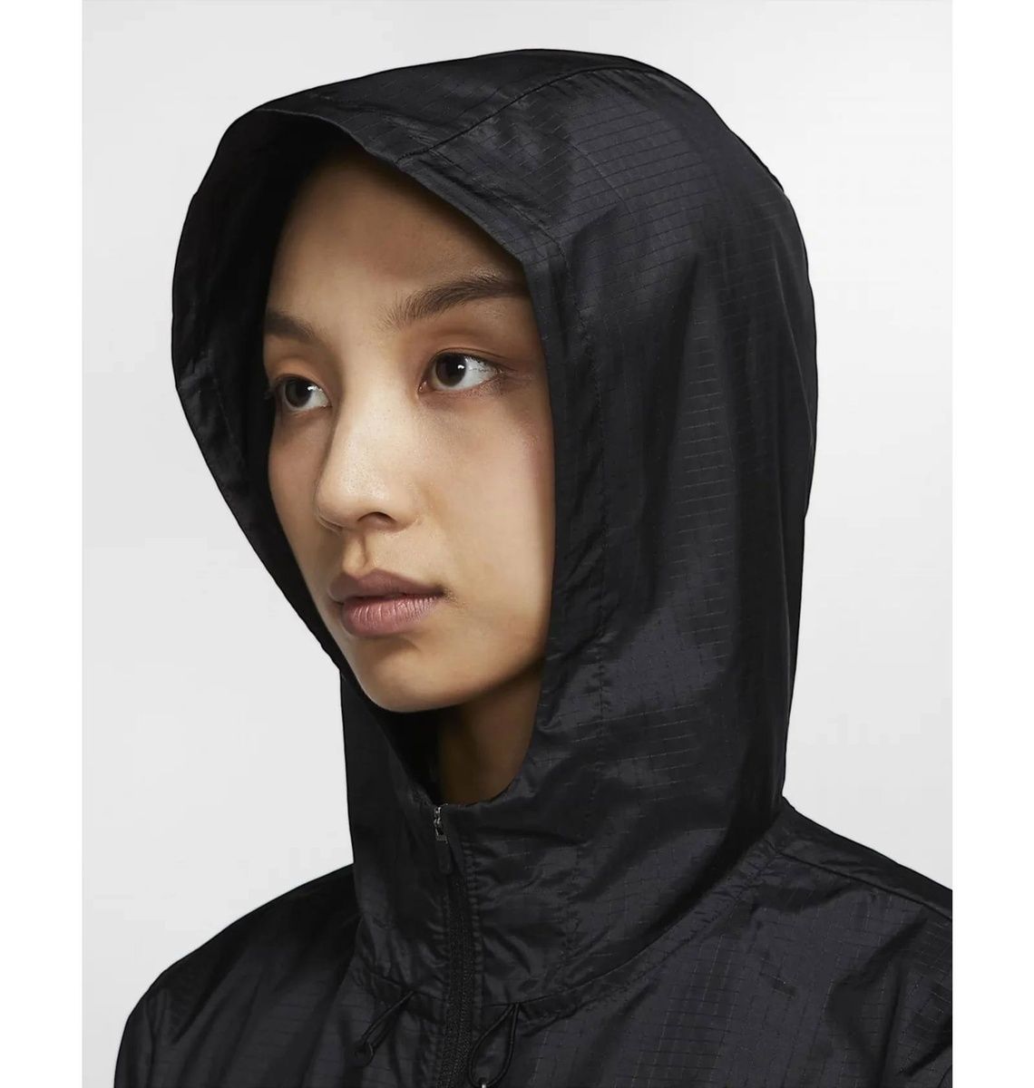 Вітровка Nike Essential Jacket CU3217-010 фото