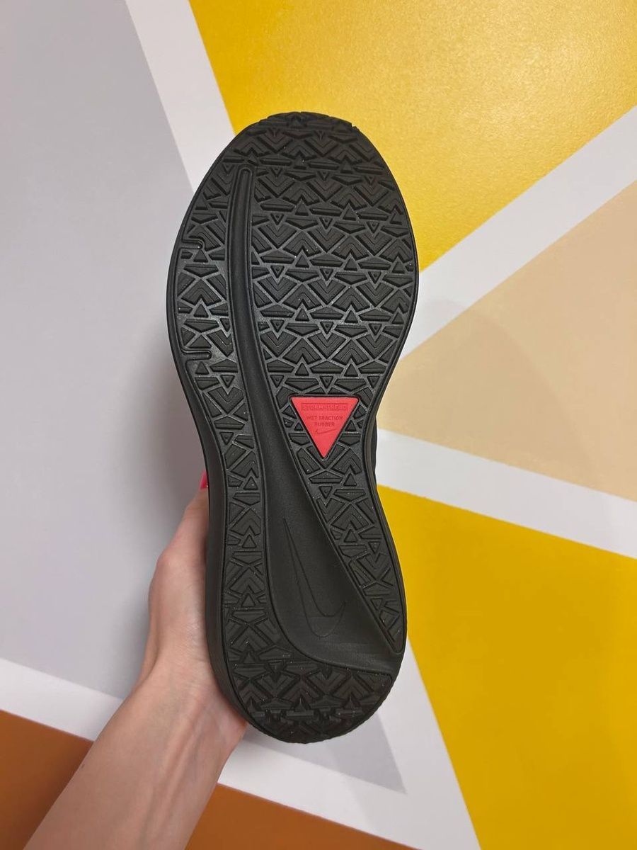 Кросівки nike air winflo shield DM1106-007 фото