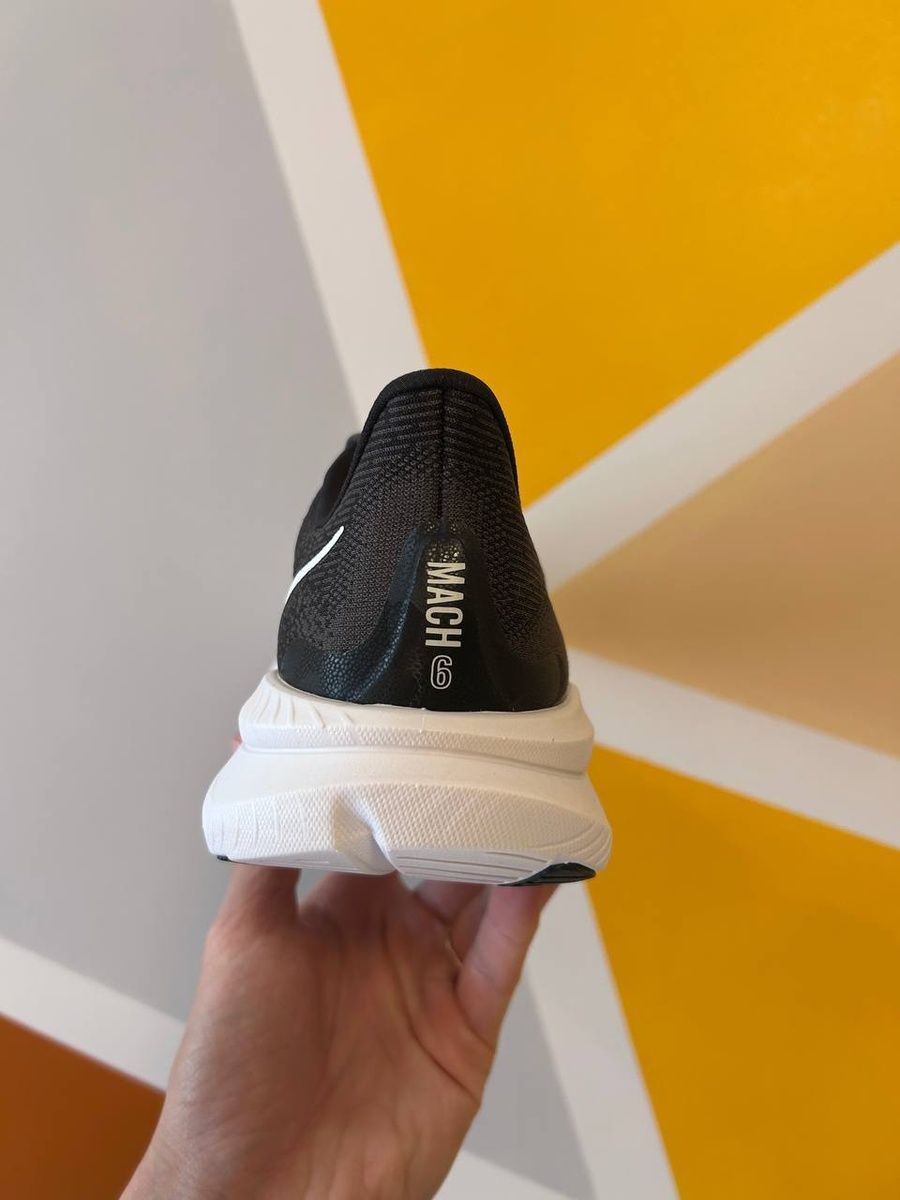 Кросівки HOKA ONE ONE Mach 6 1147790 BWHT фото