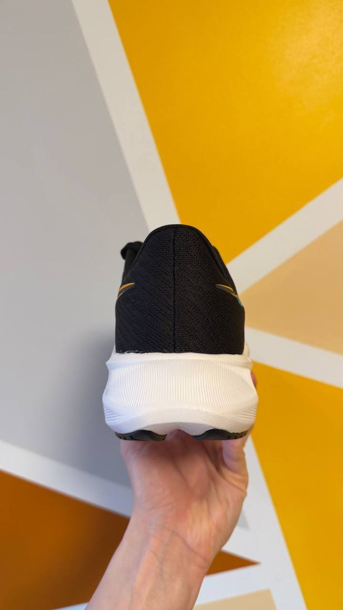 Кросівки Asics Versablast 4 1011B984-004 фото