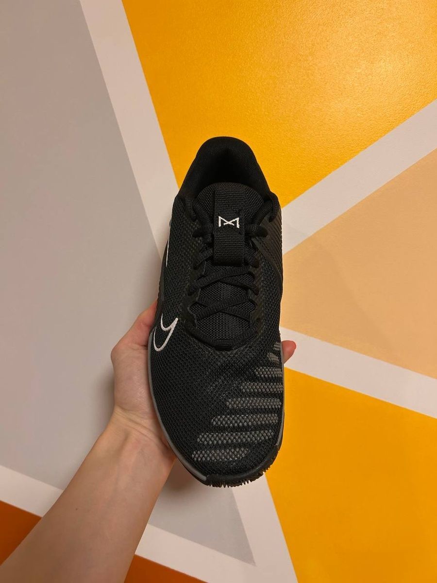 Жіночі кросівки Nike metcon 9 DZ2617-001 фото