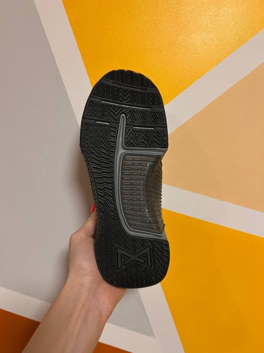 Жіночі кросівки Nike metcon 9 DZ2617-001 фото
