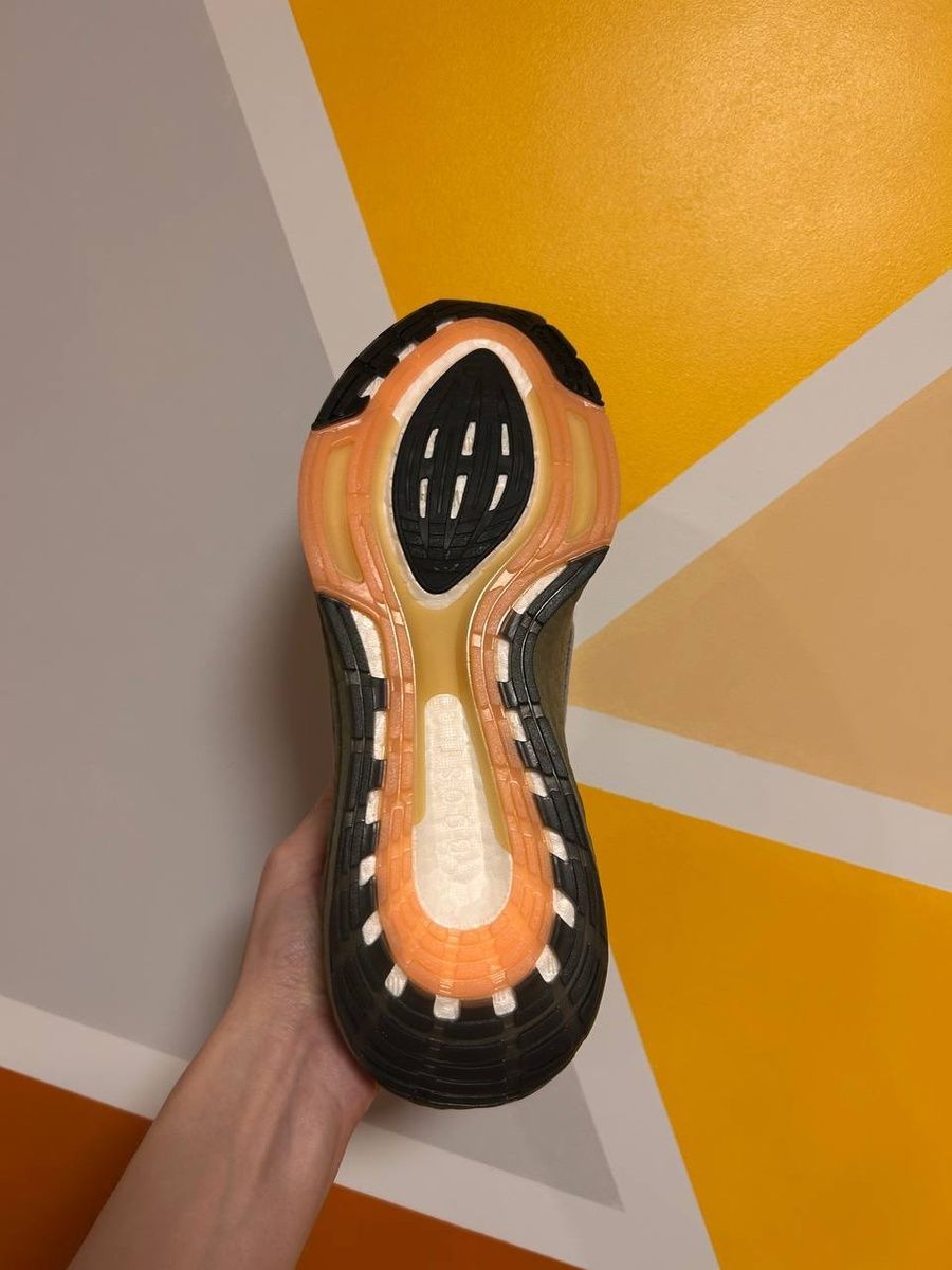 Кросівки Adidas ultraboost 22 GX9140 фото