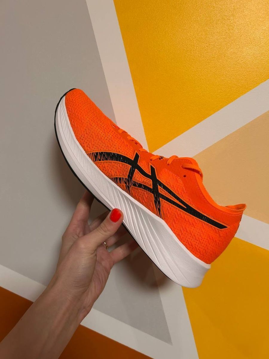 Кросівки Asics magic speed  1011B026-801 фото
