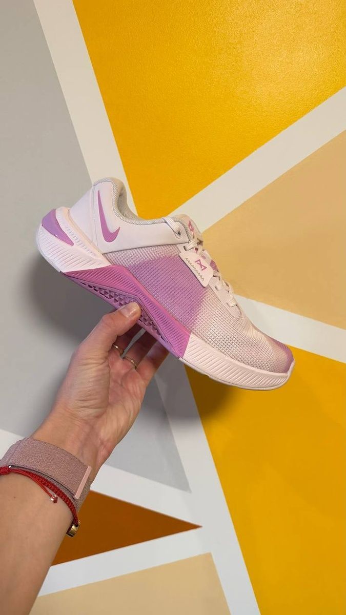 Кросівки Nike metcon 10 HQ2620-610 фото