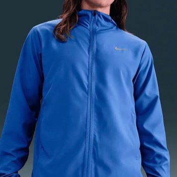 Вітровка Nike Form Dri-FIT Hooded Versatile Jacket FB7482-411 фото
