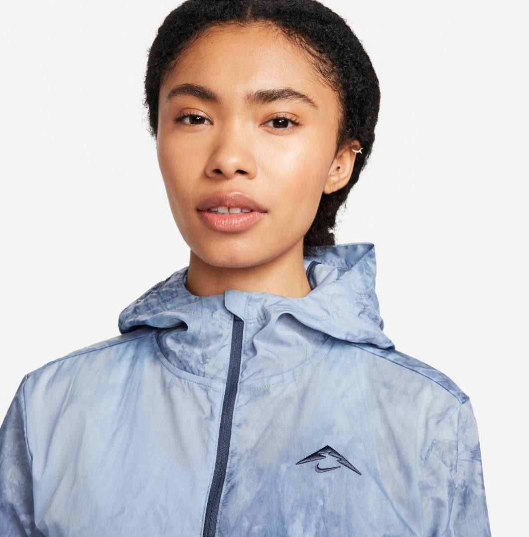 Вітровка Nike Trail Repel FN6853-440 фото