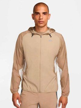 Вітровка Nike Trail Aireez Running Jacket FN4002-247 фото
