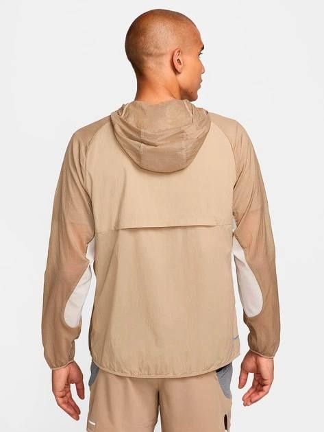 Вітровка Nike Trail Aireez Running Jacket FN4002-247 фото